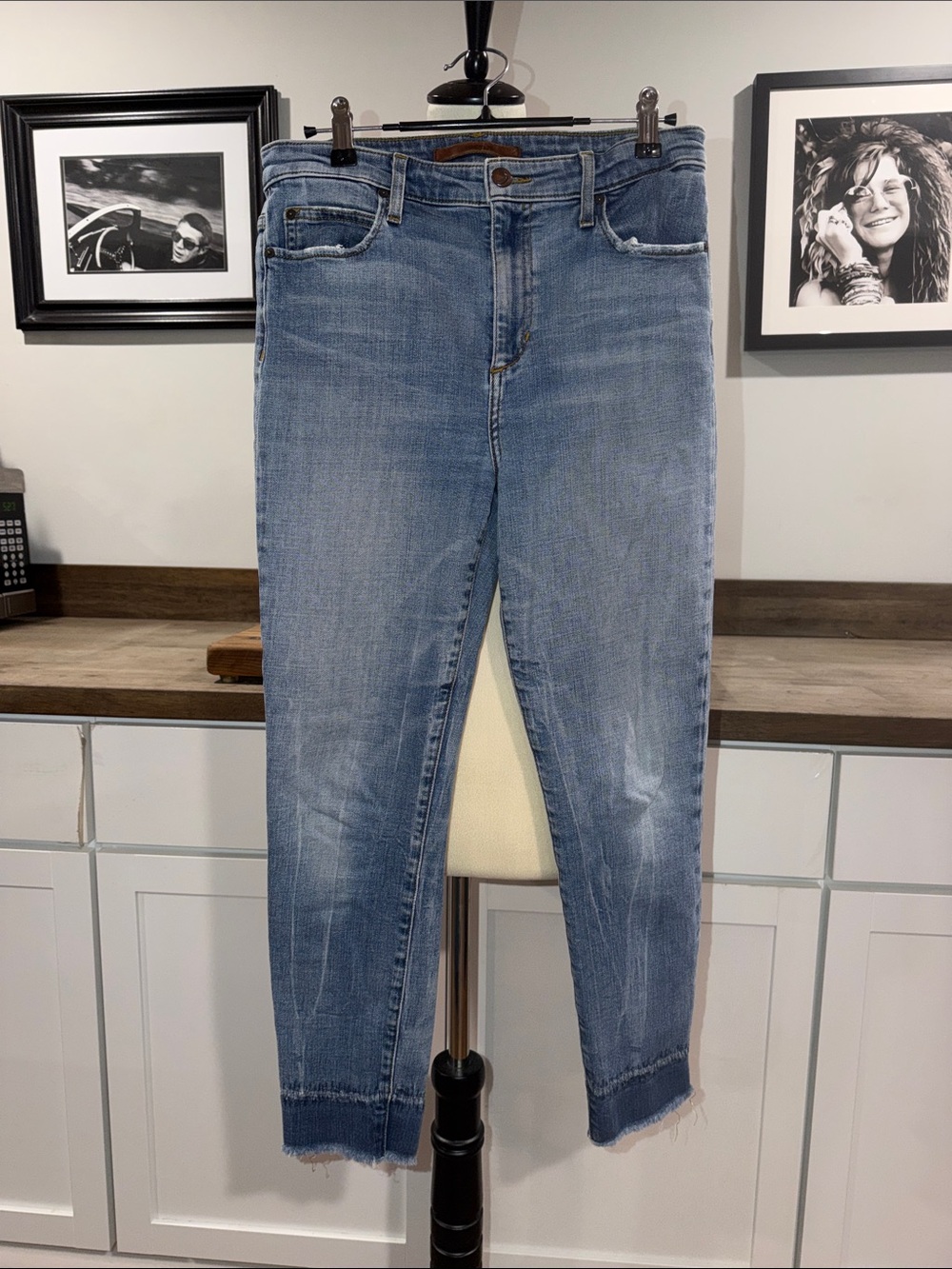 Joes “the Charlie”Light Wash Women’s Jeans - Classic skinny Fit waist 29